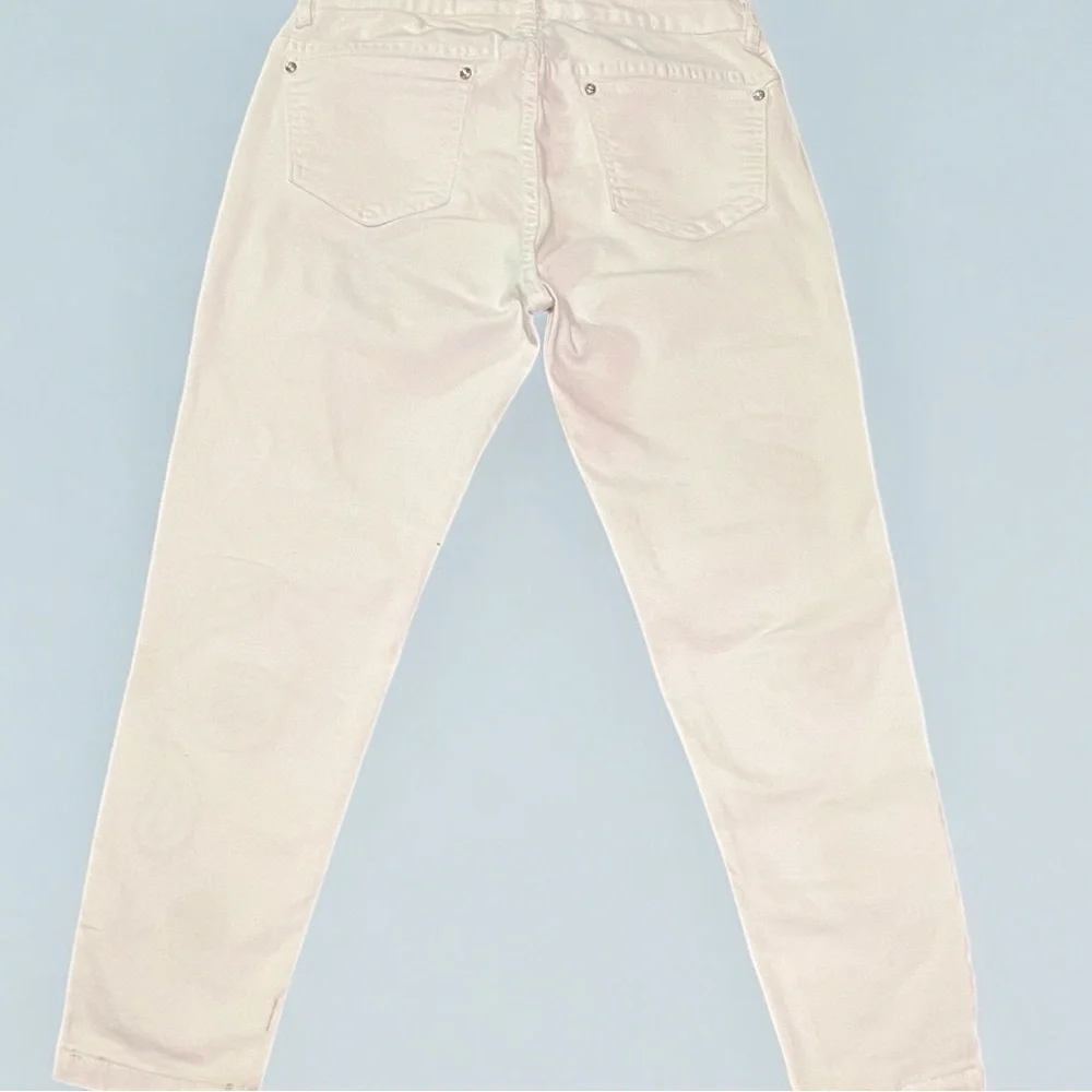 V Cristina Beaded White Jeans.  Women’s Size 4. Pre Owned, Excellent Condition - Picture 7 of 7